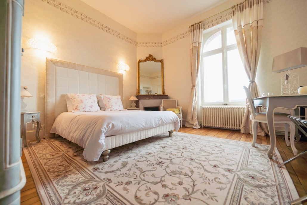 la-poignardiere-chambre-hote-1-d-1030×686