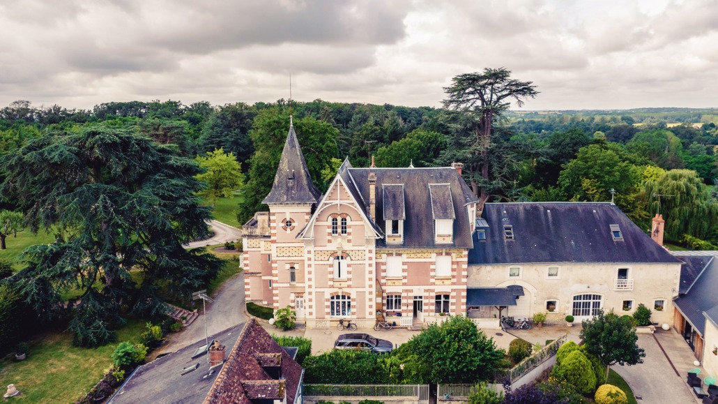 la-poignardiere-vue-du-ciel-2-1030×579